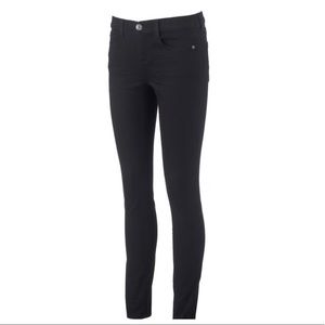 MUDD black skinny junior pants